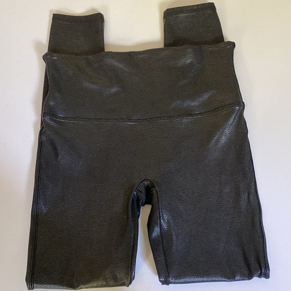 Spanx SPANX Pants Faux Leather Matte Snake Leggings Black size Large New - Picture 5 of 14